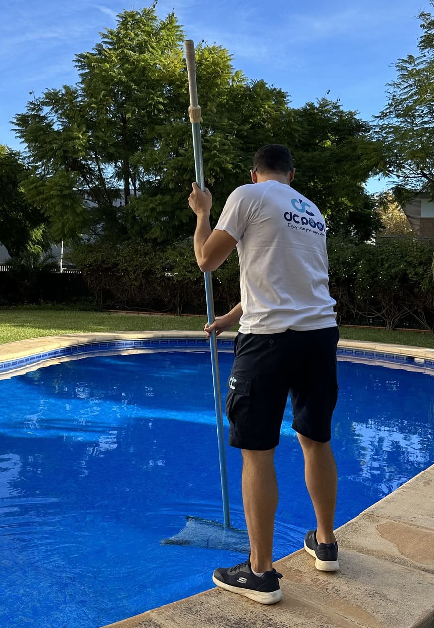 control de parámetros en piscinas de Jávea