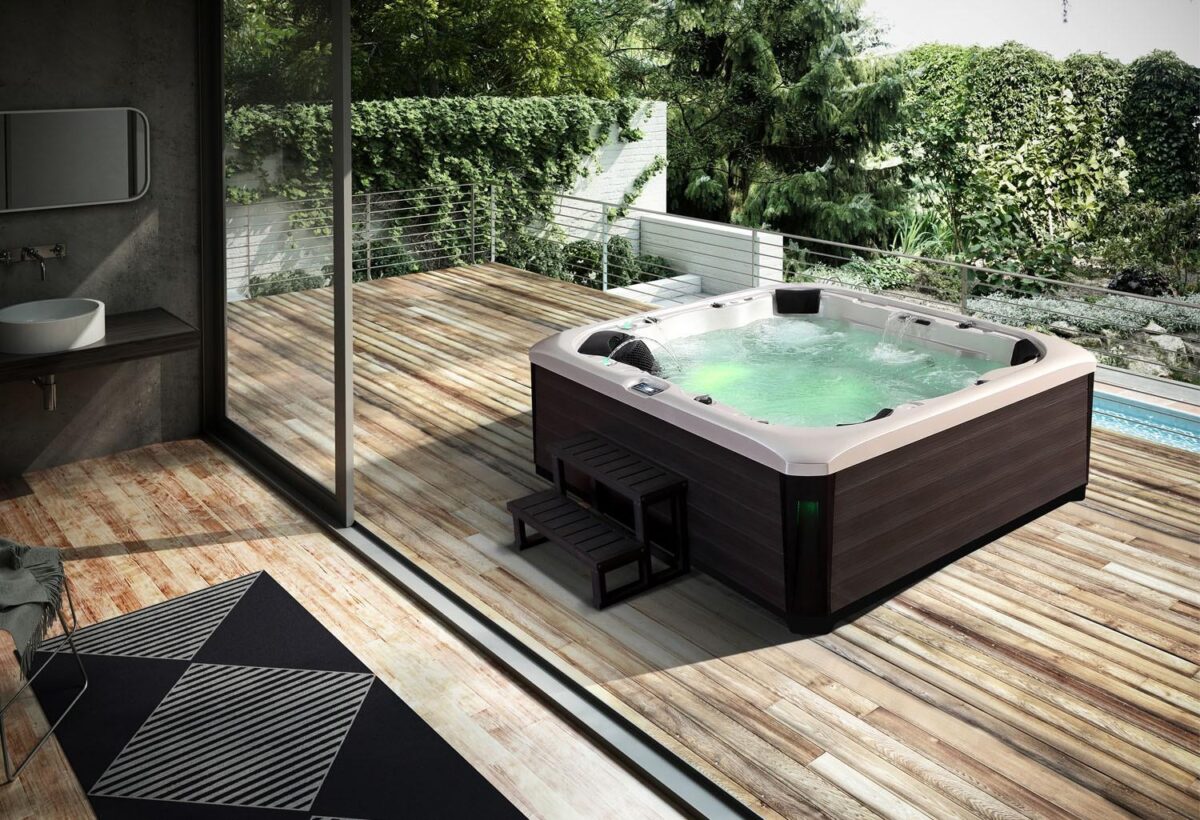 Limpieza de jacuzzi en Jávea